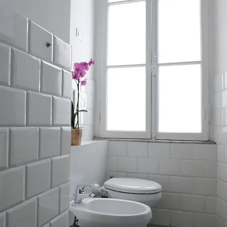 Apartment Domus Picta Roomy Rom