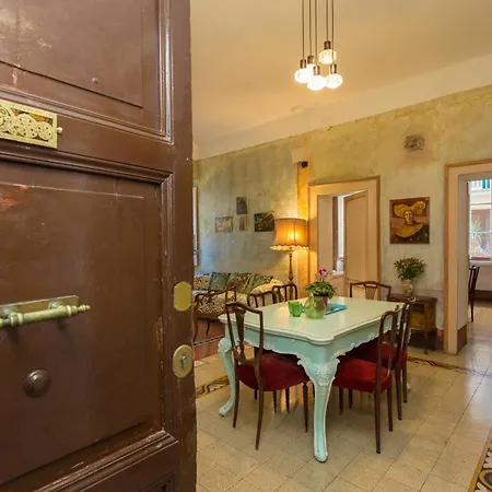 Domus Picta Roomy * Rom